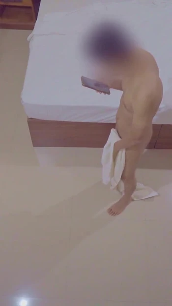 Unforgettable moment from "Horny Man Showing Off for the Delivery Man"