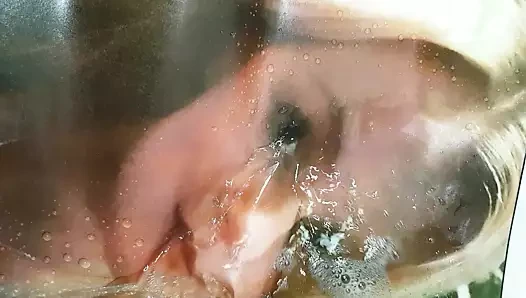 Amateurin vollgepisst