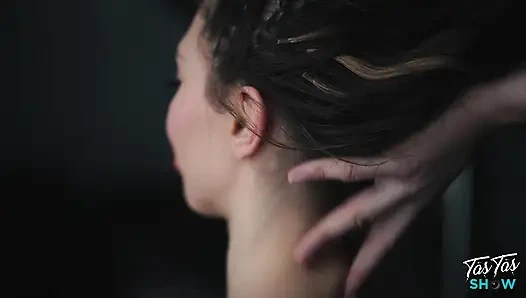 Si cantik rambut cokelat dientot sama tukang pijatnya - laura roleplay