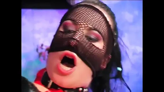 Cewek itu pengen dientot habis-habisan kayak pelacur