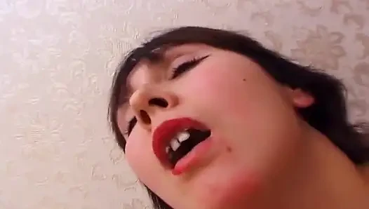 Sesi close up bareng cewek jerman yang tau banget cara muasin lubangnya pakai mainan seks