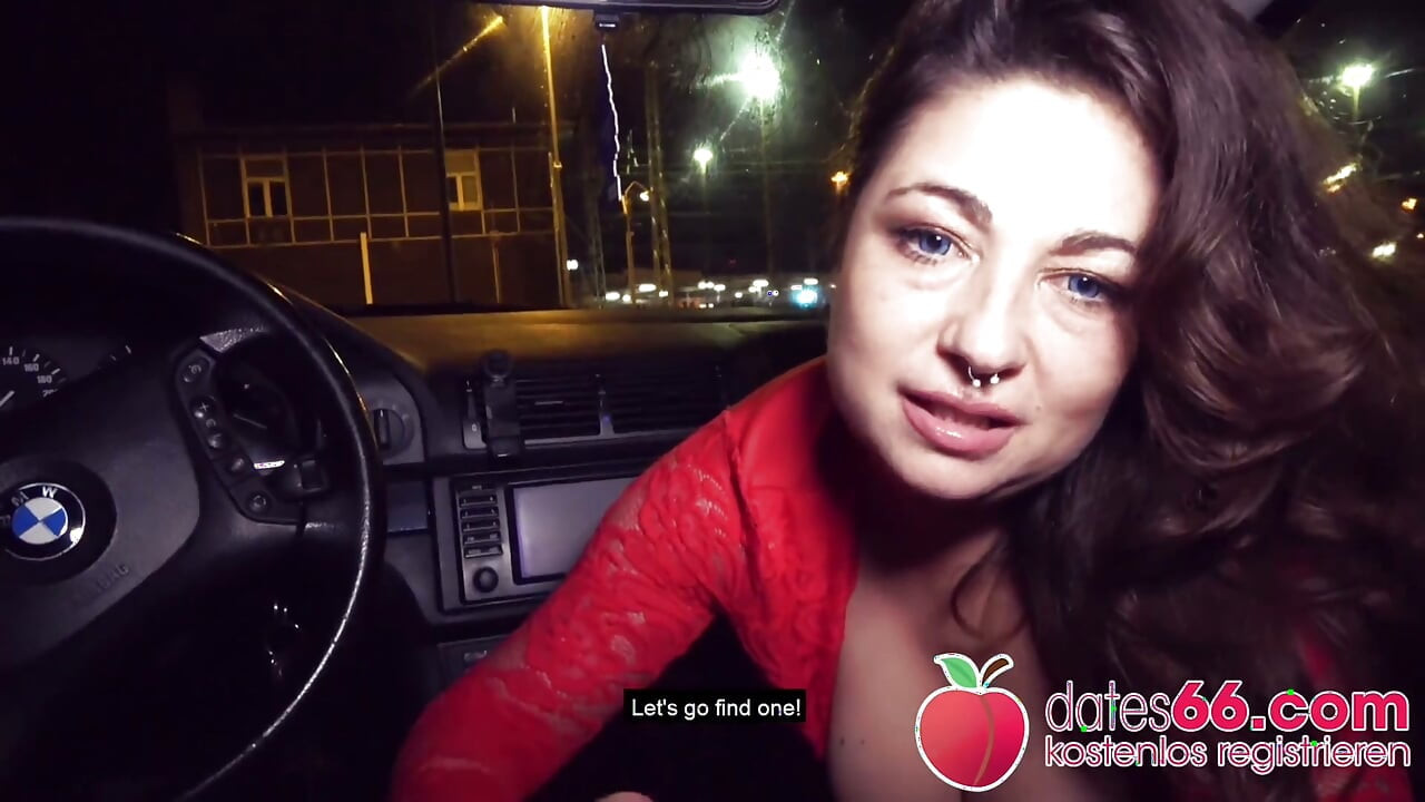 Public Sex Extreme: Brunette Curvy Milf Next To City Highway