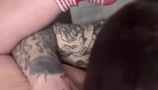 Kalın beyaz pawg çok güzel muamele görüyor