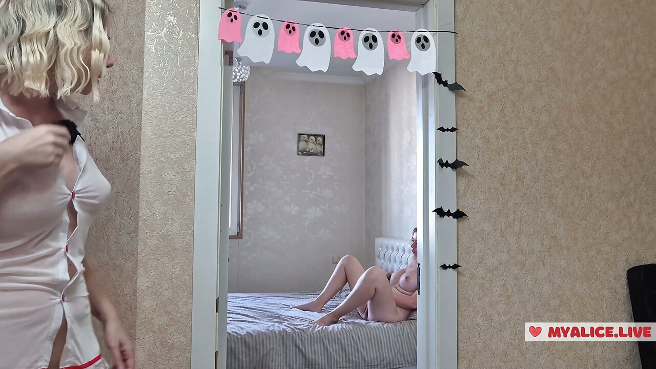 Seducing My Shy Twin Sister - Mutual Masturbation Until Orgasm. Lesbian girl masturbation together
