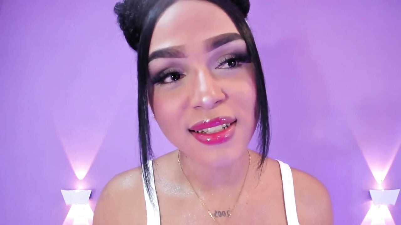 ปากฉ่ําเซ็กซี่