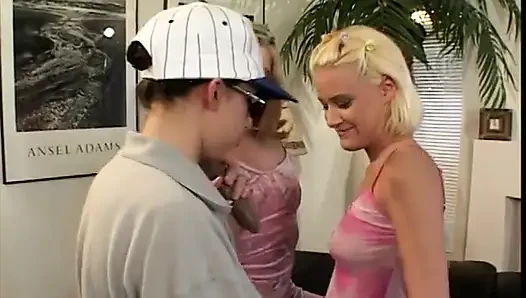 Four hungry teens have a toy fuck orgy in the living room
