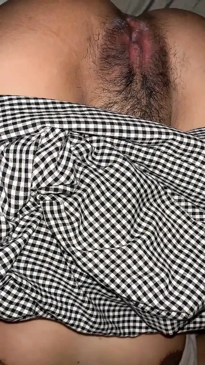 操在一个戴穆斯林头巾的漂亮女孩的阴户里