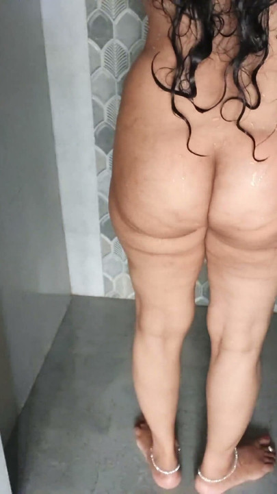 Stepsister's Shower Surprise Turns Hot, Stepbrother Records It and Fucks Her Viral Xvideo