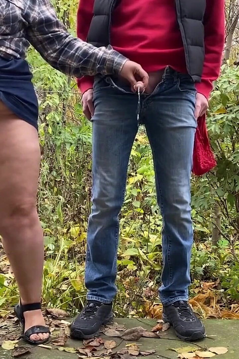 Mature Stepmother Attracts Stepson's Attention