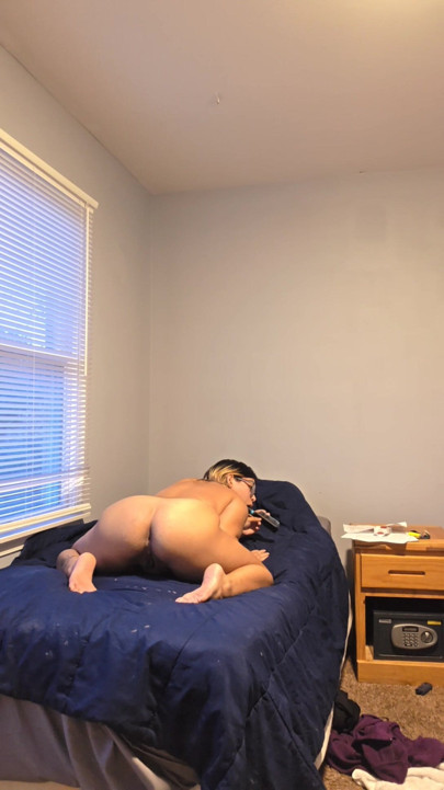 I need cock to fill my urges