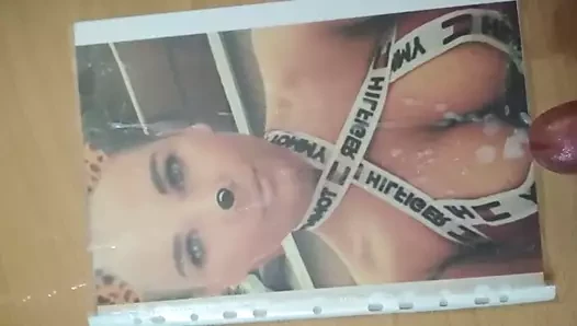 Molly boşalma anısına