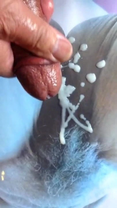 A friend shoots his load on my wife's cunt.