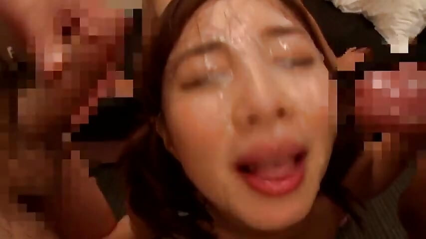 成熟した美しさと、制御できない快楽の激しい高揚。