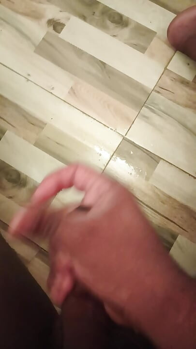Mujhe masti karne men bahut maja aa raha hai.