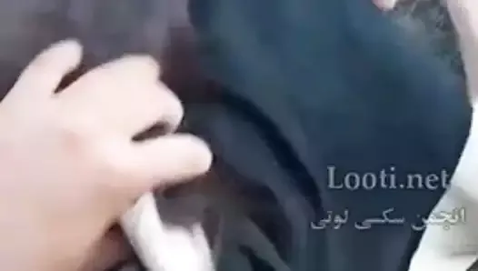 Salope iranienne perse - levrette anale en plein air