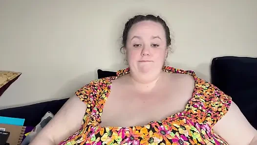 İngiliz iri güzel kadın küçük penis aşağılama rol oyunu