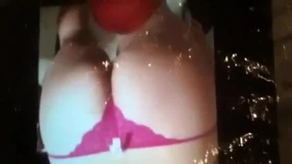 Pancutan mani pada pantat yang hebat untuk sexycouple015