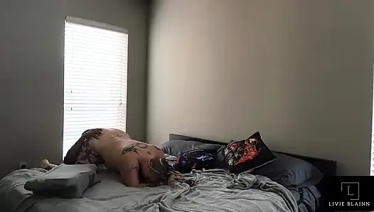 Aku kilat sama pacarku pakai masker sore-sore