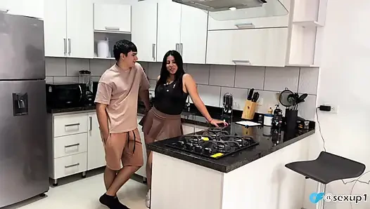 Delicious white ass was resting in my kitchen and I cum in the