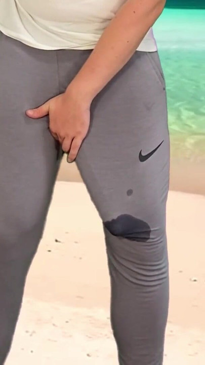 Powerful moment from "Monster cock hands free cumshot on public beach"
