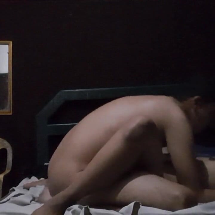 Cocina desnuda y se calientan