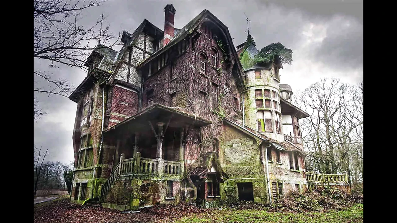 HOUSE OF 1,000 EJACULATIONS