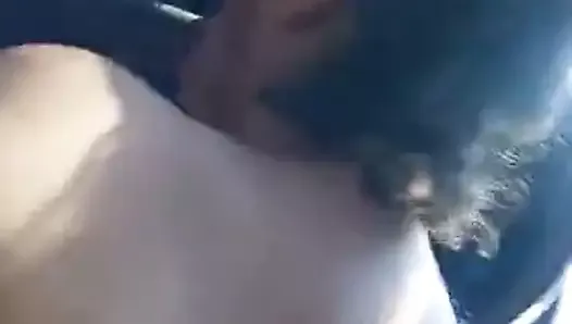 White MILF gives a quick blowjob in the car