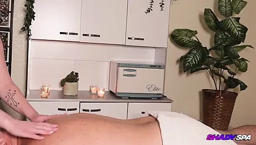 Heiße teener lola valentines handjob zur muskelentlastung