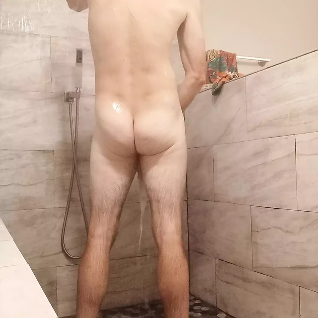 Longdong123444 в душе