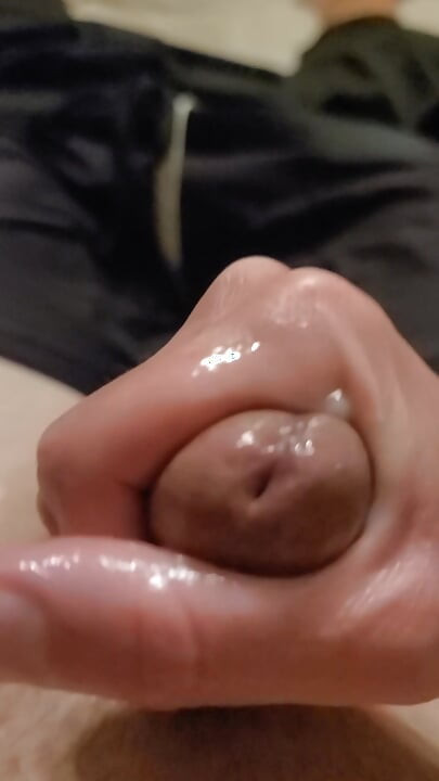 Hot homemade handjob!