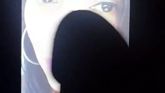 haraçqueens için daha fazla cumtribute