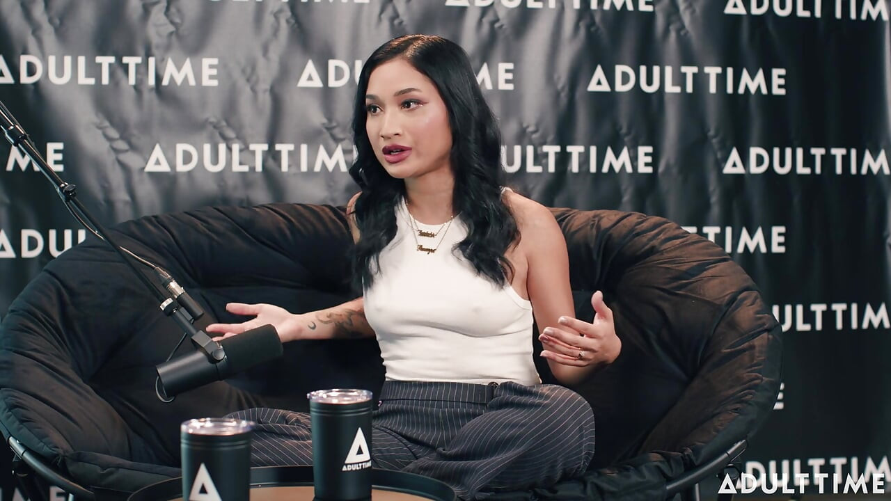 Avery Black Dry Humping, True Crime, & Directing VR Corn  the Adult Time Podcast