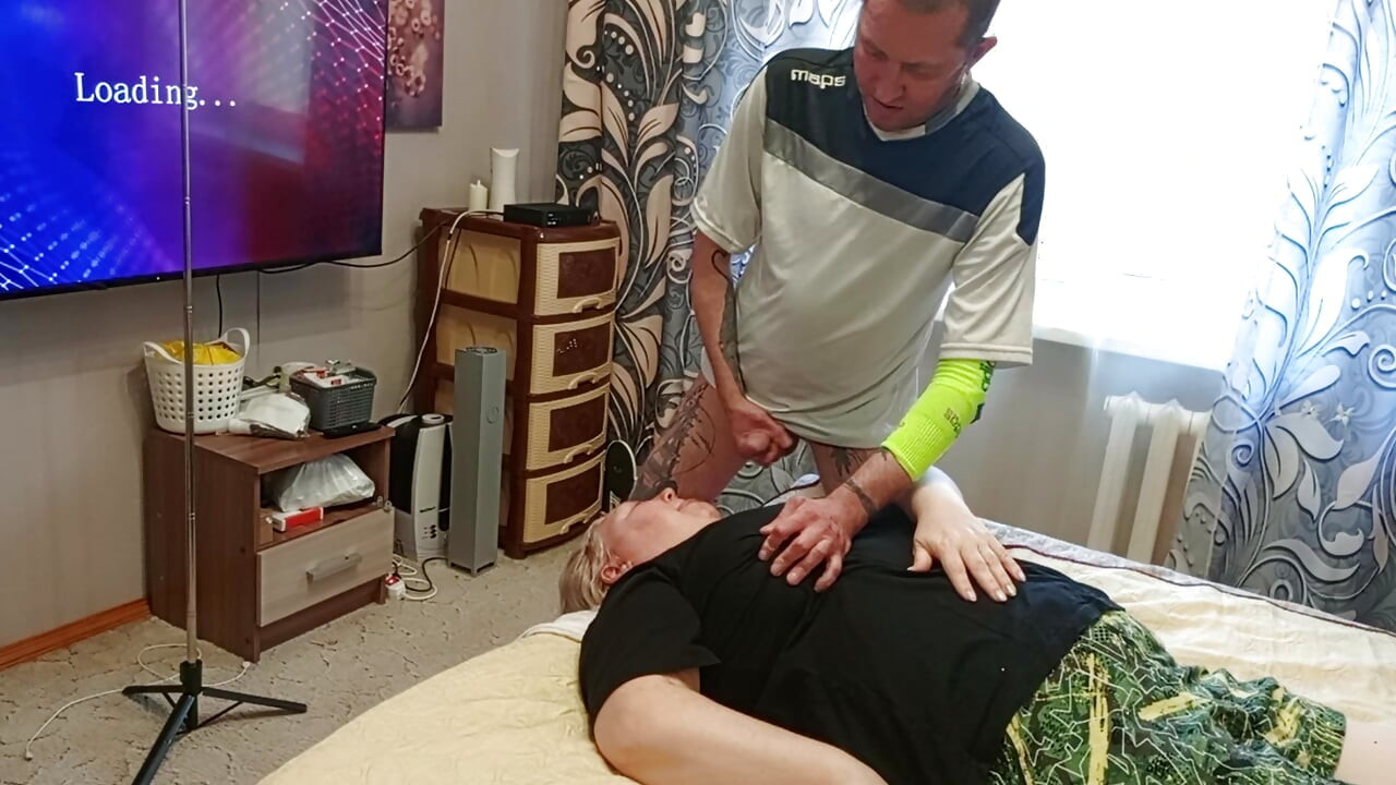 I jerk off my cock and fuck my neighbor in my mouth to cum on her