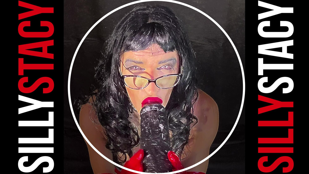 Dirty Sissy suck black dildo