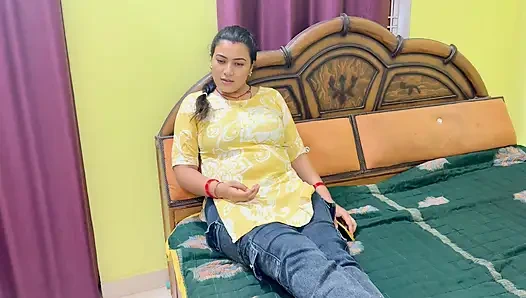 My younger stepsister accidentally sent me her nude photo, I took advantage of it and fucked my stepsister, full Hindi viral video