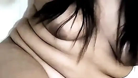 2 muslimische lesbische hijabs vor der webcam