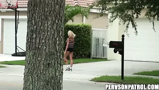Pervers on Patrol - fitte blondine victoria wilde liebt schwanz nach dem training
