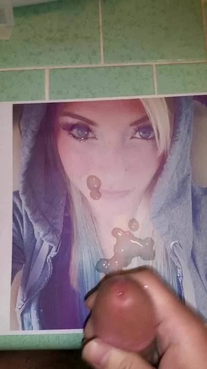 Alexa Bliss cum tribute
