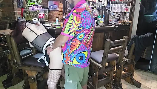 Pantat sempit gadis 19byear lagi buka kakinya supaya aku bisa ngocok kontolnya sebelum ngentot memeknya yang sempit