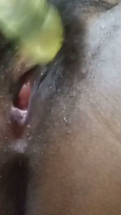 Horny brunette with a big ass masturbates her delicious pussy until she squirts | Clip 1