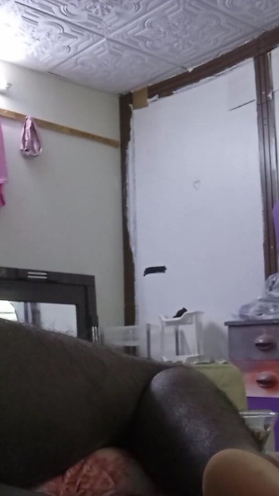 Sungguh damai, gadis yang hanya makan sekali, ya Tuhanku. | Klip 1