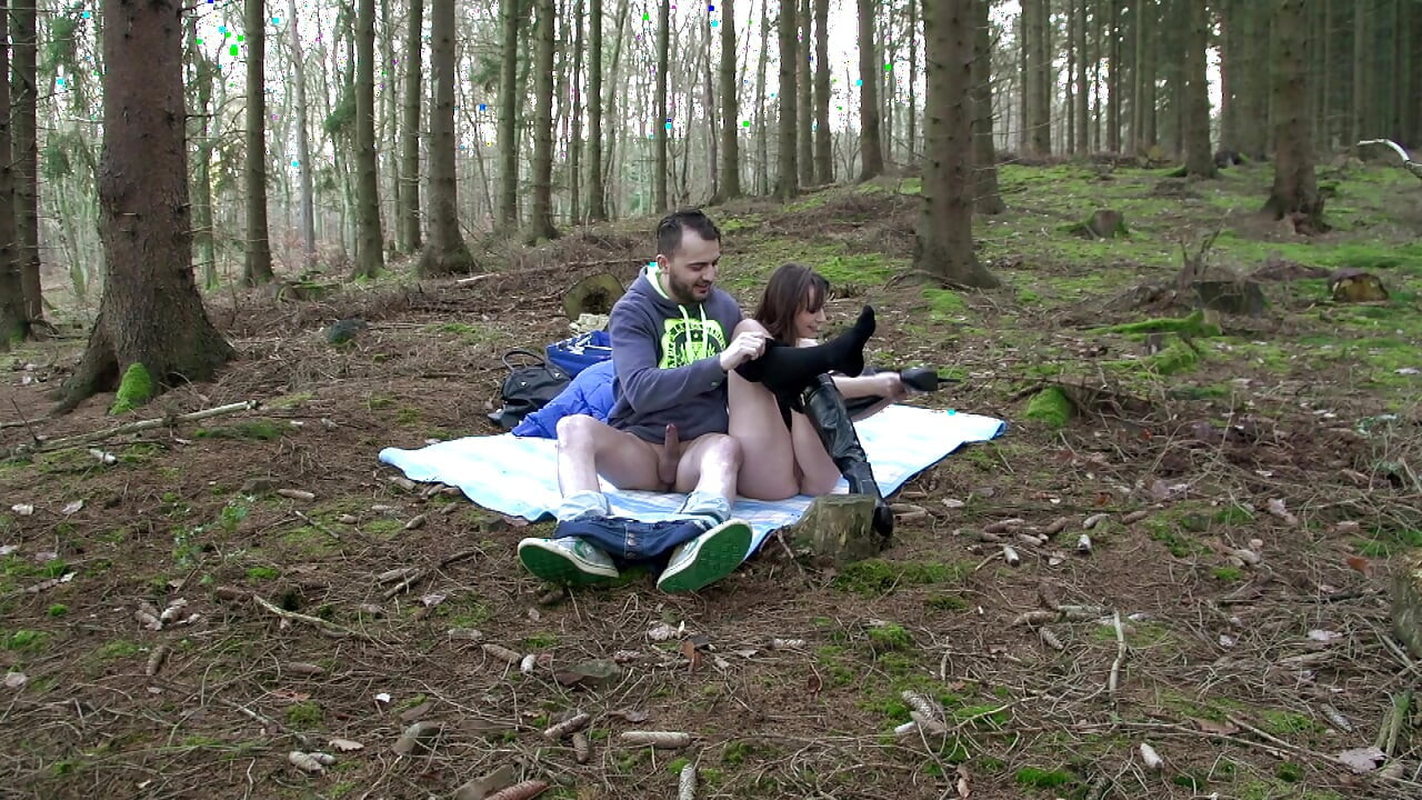 Wild Forest DP Fuck Inked Babe Outdoor