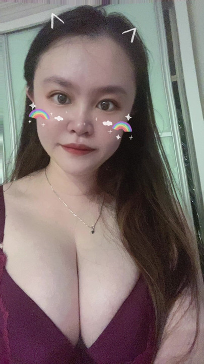 Sexy 36G busty Asian