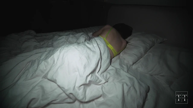 MY STEPBROTHER FUCKS ME AT NIGHT WHILE OUR PARENTS ARE SLEEPING