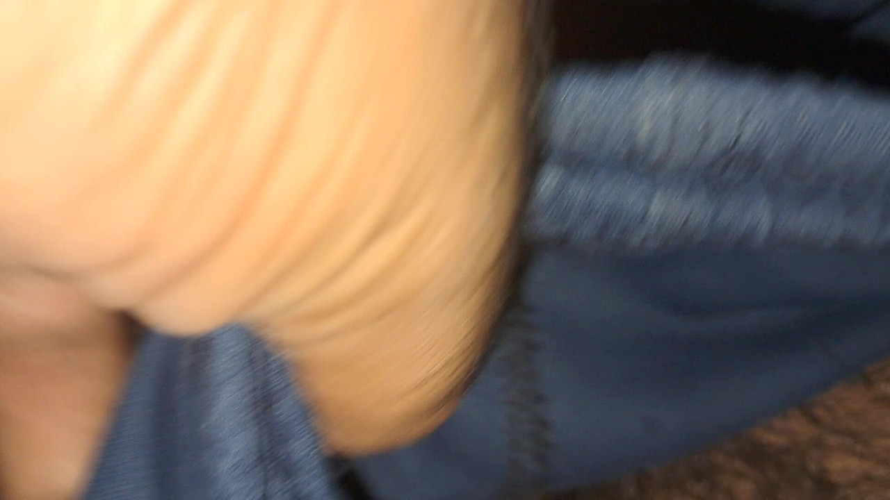 熱いチンポを見せるユンボーイビデオ