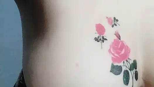 Taşralı kız yetişkinler için göğüslerini açıyor