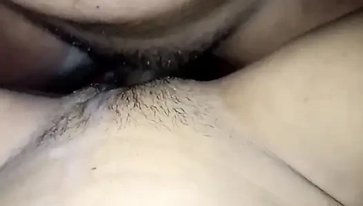 Deshi aldatan evli kadın komşu Bangladeşli pornosu tarafından sikiliyor