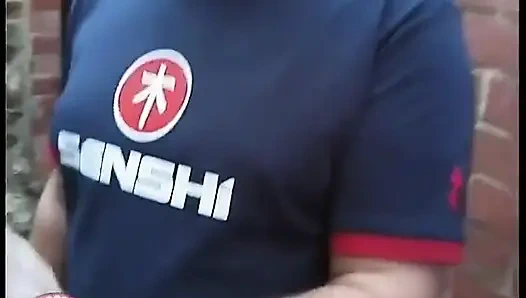 Dua pria masturbasi menjadi empat orang