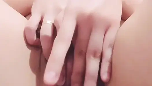 Geiles pinay-mädchen will, dass du aus meiner nassen muschi kommst, wenn ich orgasmus habe