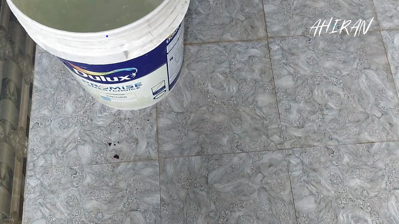 BRINCADEIRA TOTALMENTE NUA NO BANHEIRO!